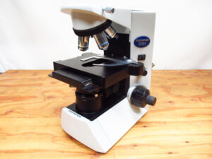 OLYMPUS オリンパス CX31 生物顕微鏡