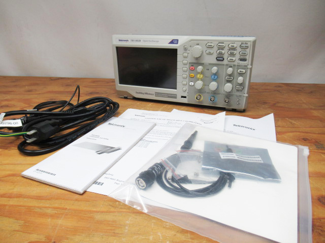 テクトロニクス のデジタルオシロスコープ TBS 1052Bを買い取り致し 