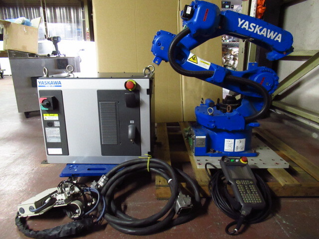 YASUKAWA 安川電機 MOTOMAN-GP12 多関節 ロボット 6軸 YRC1000 コントローラ AKS-000J ティーチペンダントセット
