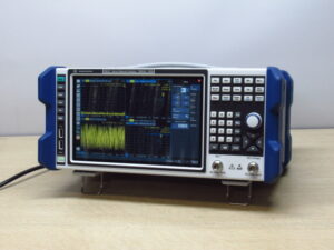 ROHDE&SCHWARZ R&S ローデシュワルツ ZNLE3 Vector ネットワークアナライザー